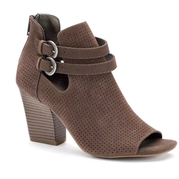 SONOMA Selby Perforated Peep Toe Exposed Ankle Boot - Picture 1 of 10